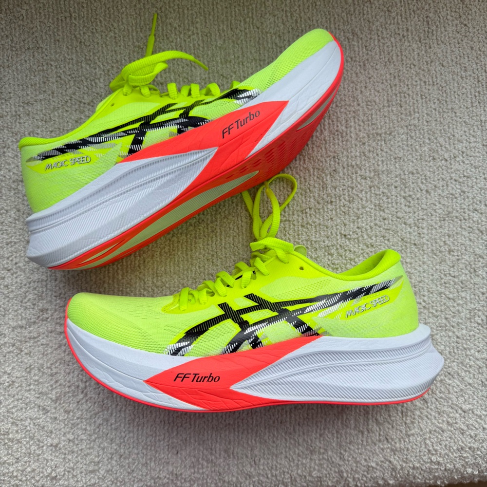 Asics Women's Magic Speed 4 Running Shoes